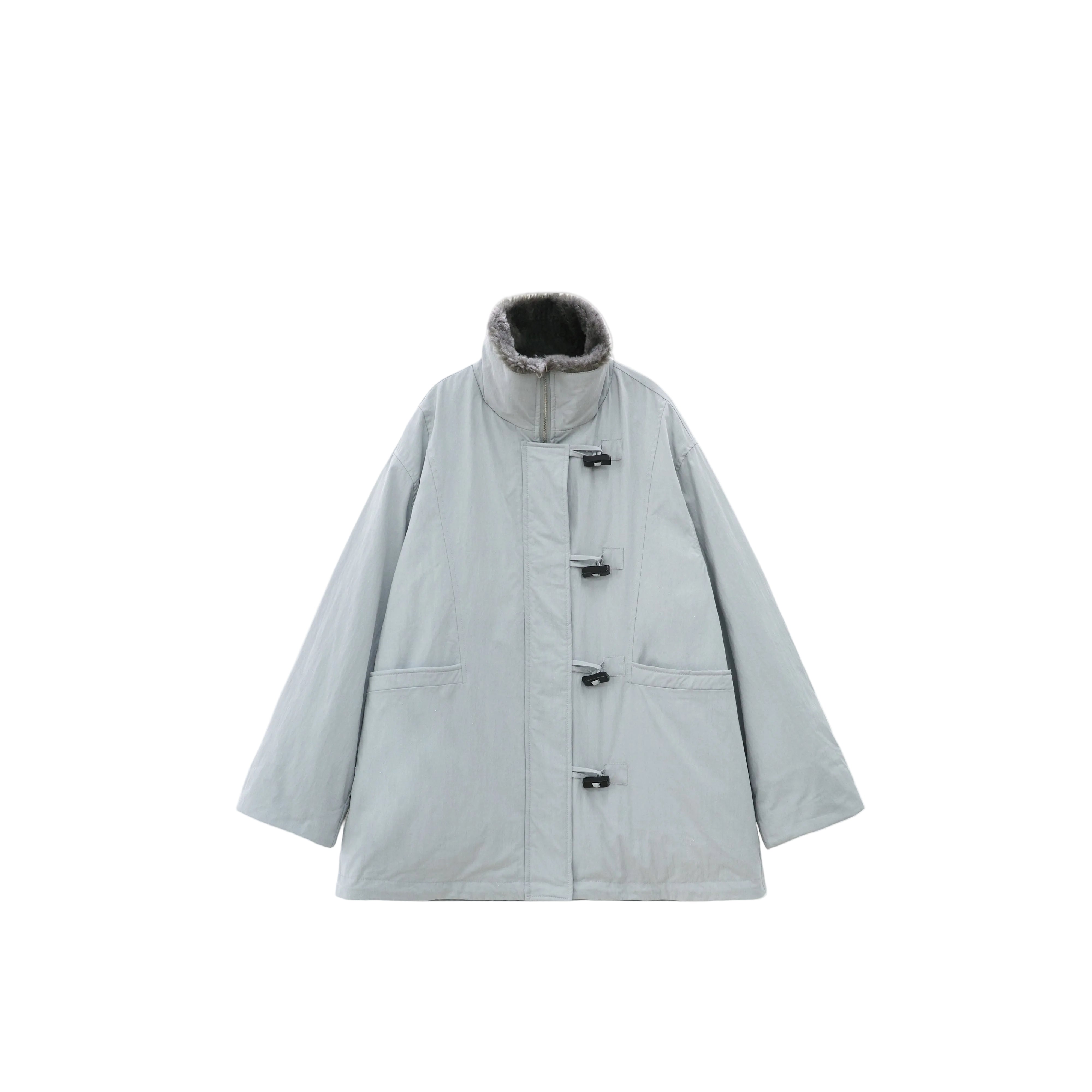 デザイン感あふれる中長丈ゆったりダウンコート