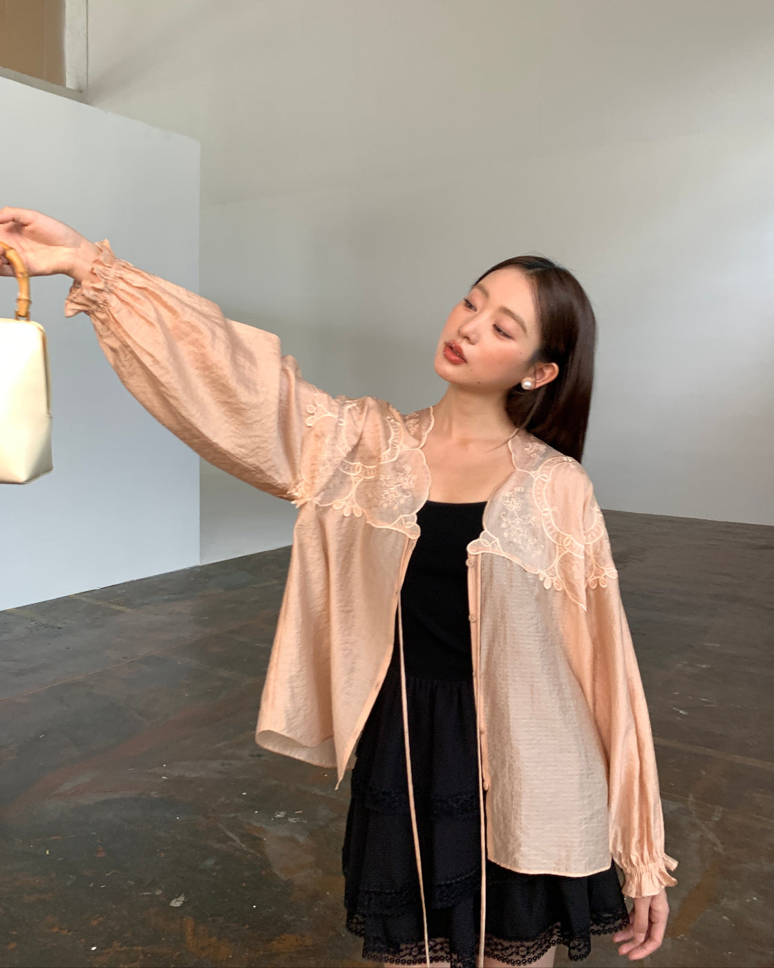 Sun-protective jacket-style shirt, lightweight elegant designer top