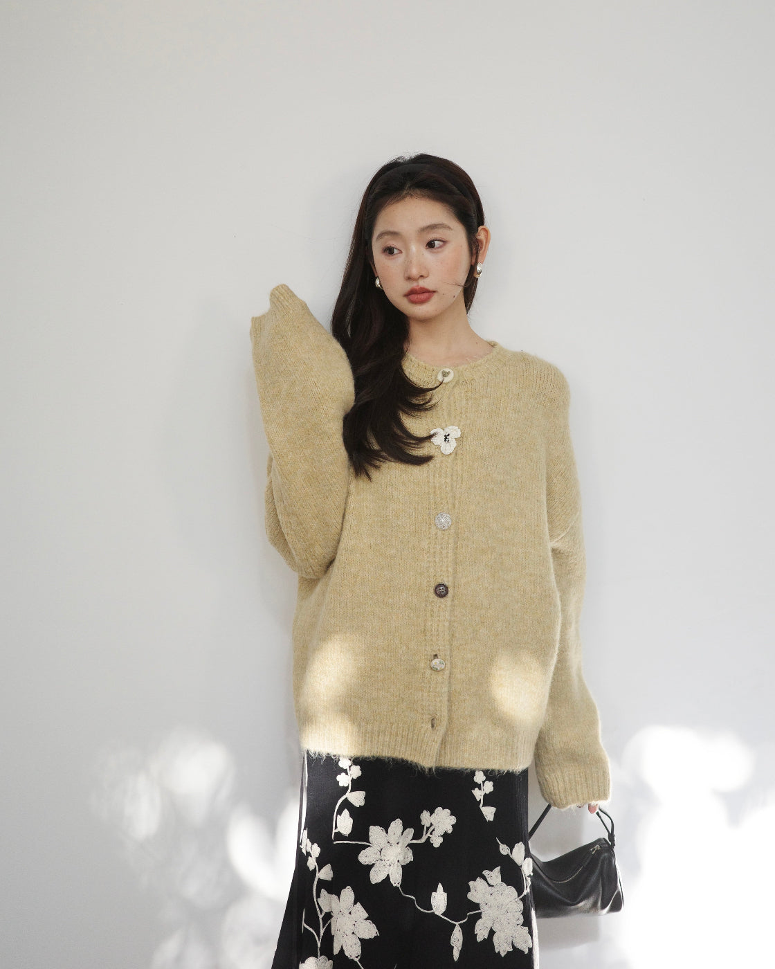 3Dフラワー刺繍 モヘアタッチ カーディガン