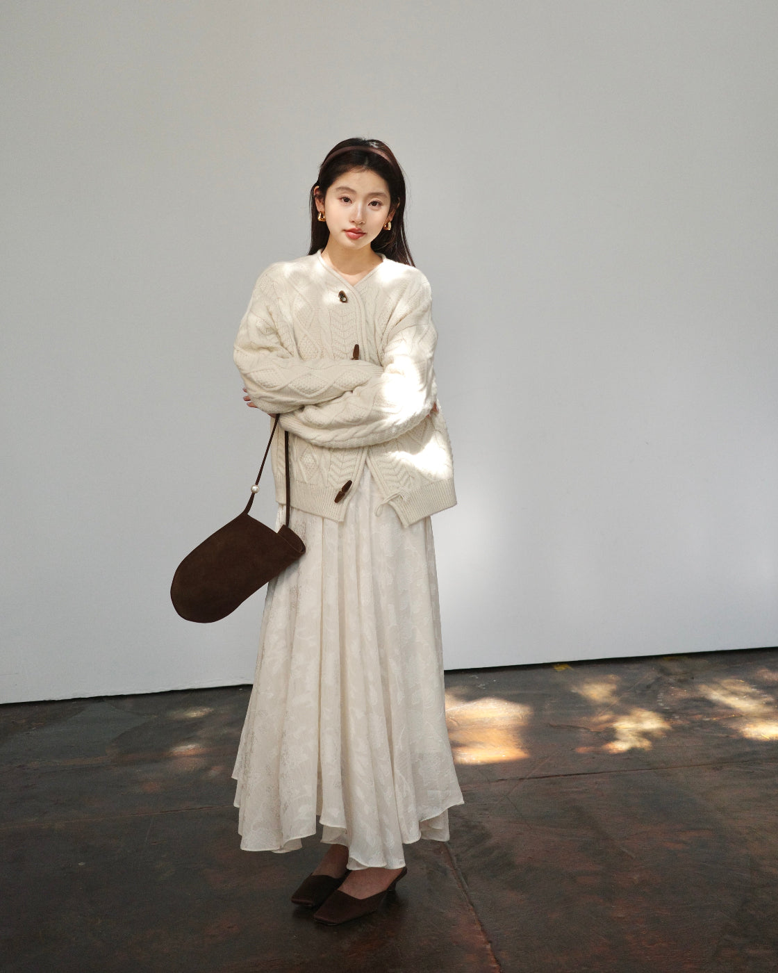 Vintage Cable Knit Cardigan Sweater for Women – Relaxed Fit Outerwear