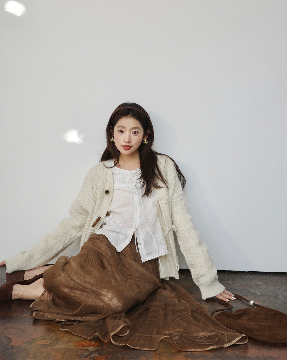 Vintage Cable Knit Cardigan Sweater for Women – Relaxed Fit Outerwear