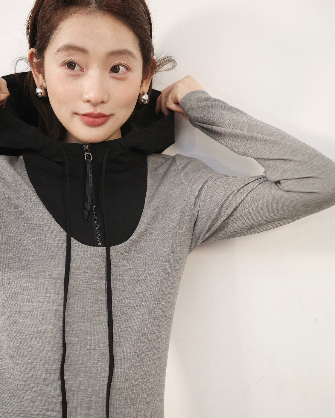 Hooded Contrast Panel Long-Sleeve Casual Sweatshirt Tee
