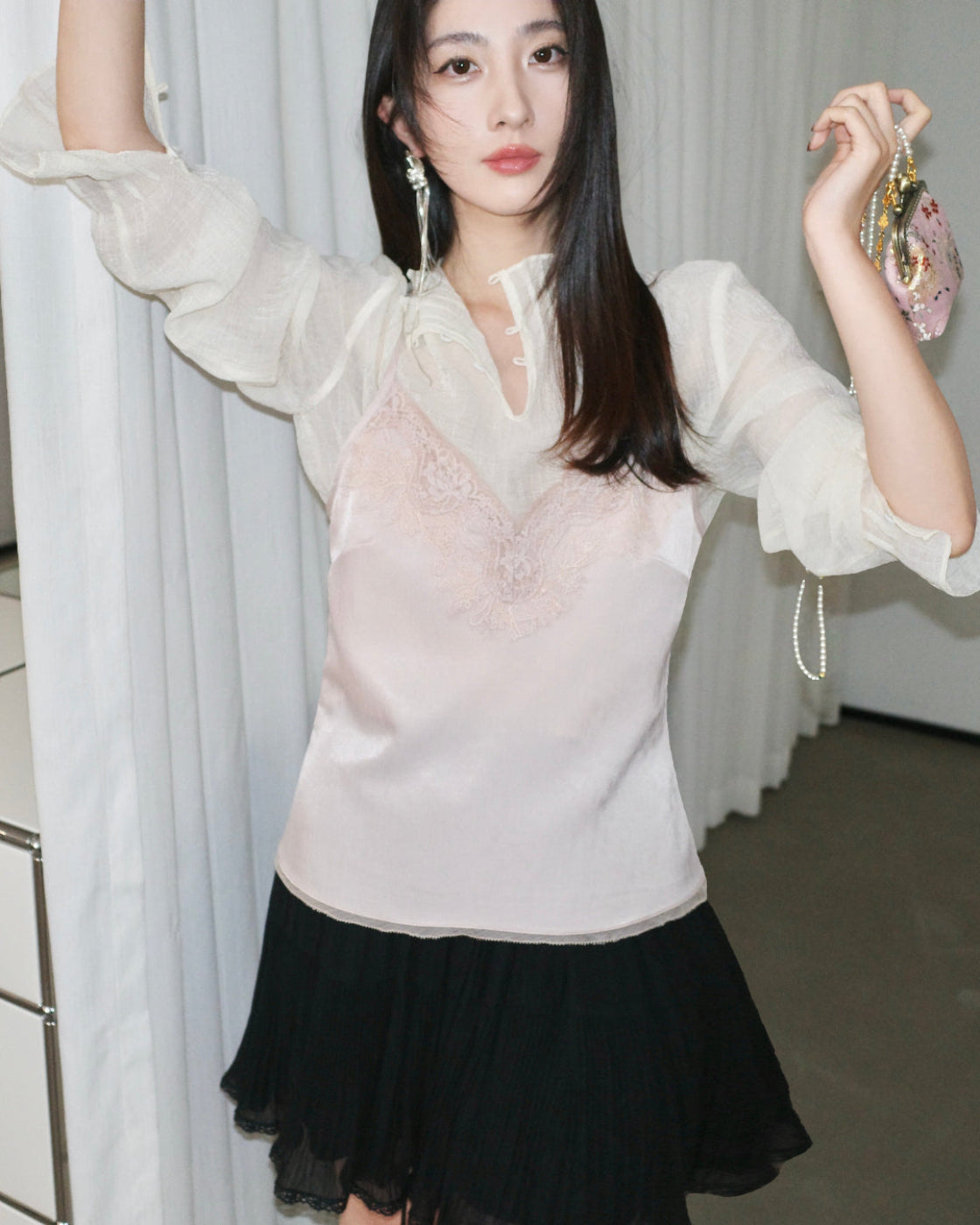 雾莎Reversible Sheer Stripe Blouse with Mock Neck