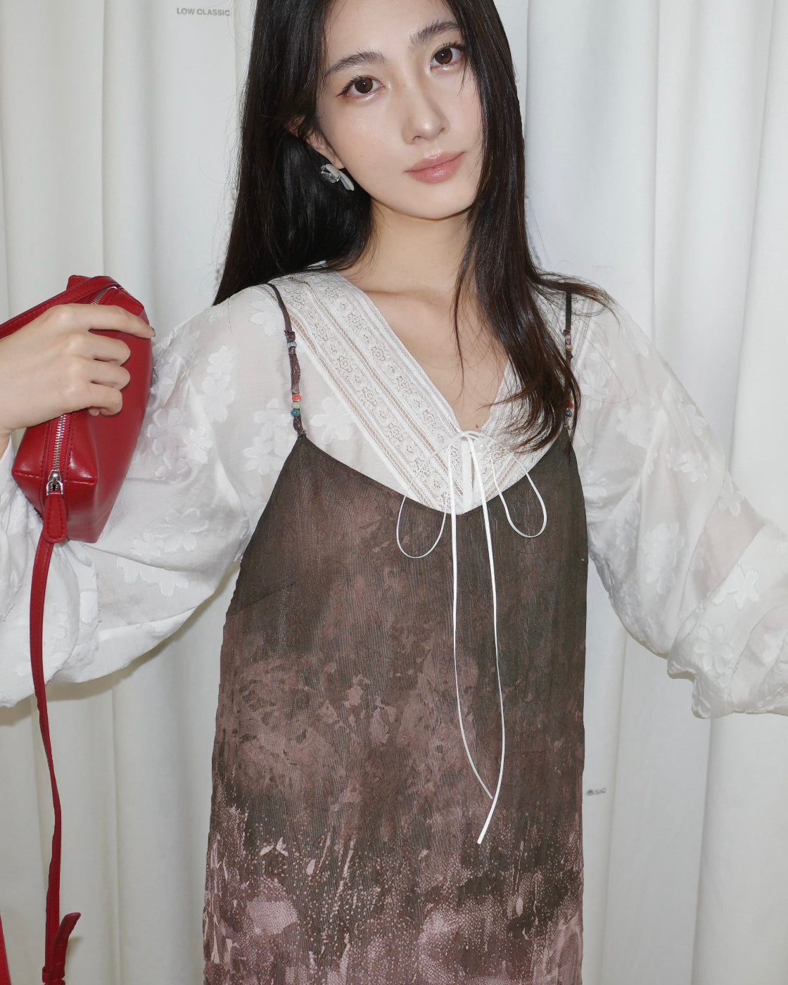软香Jacquard Cut-Flower Shirt with Shell Button Detail