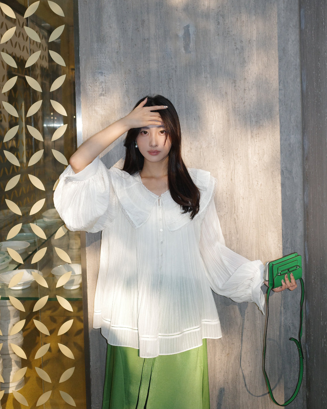 Oversized Puff-Sleeve Shirt with Magnetic Placket