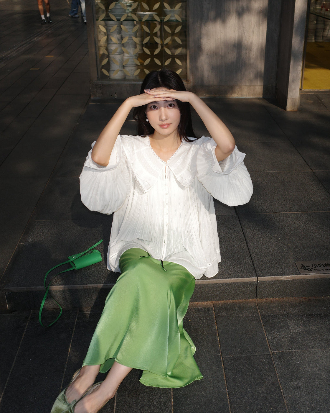 Oversized Puff-Sleeve Shirt with Magnetic Placket