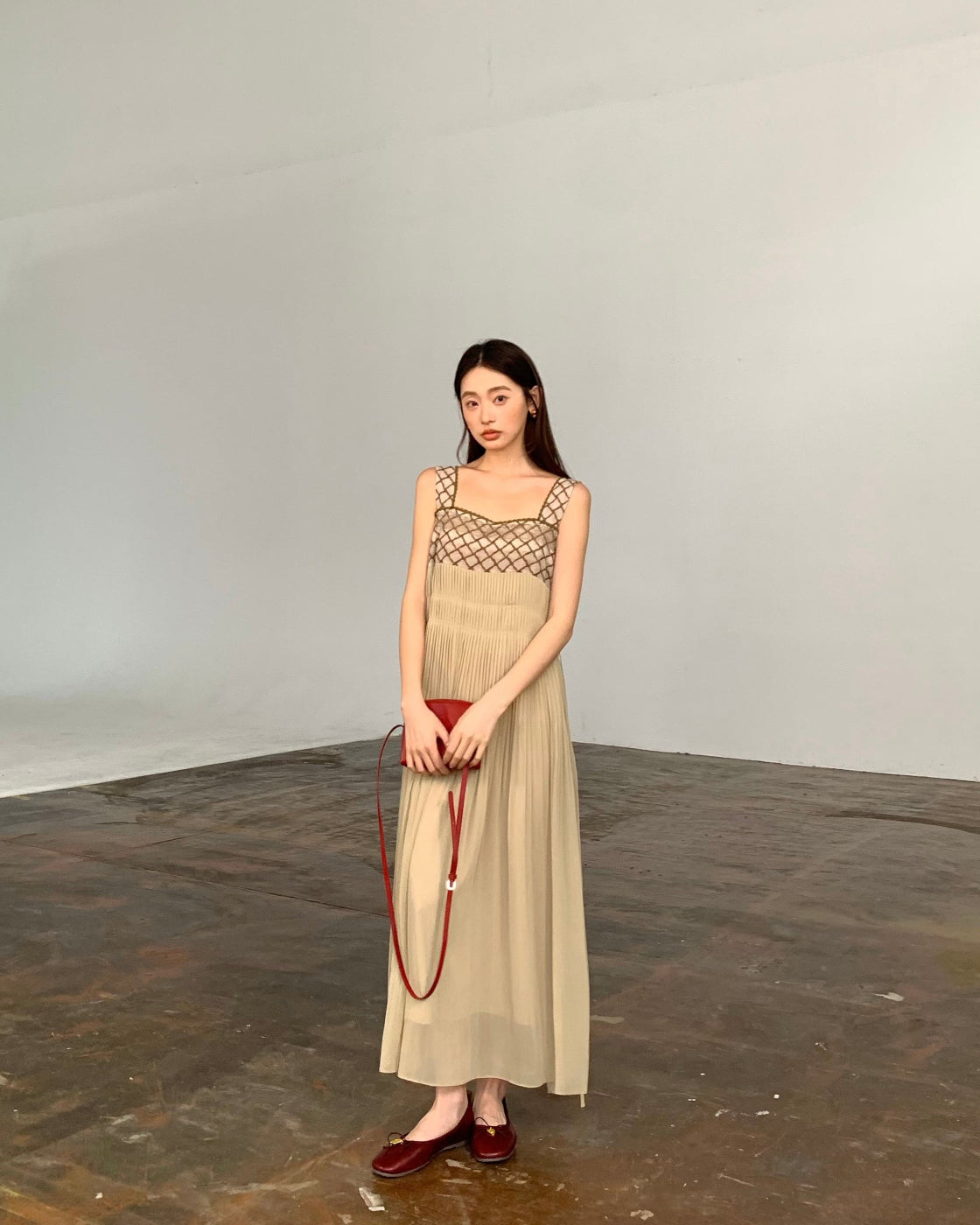 古董Flowy Midi Slip Dress with Lace Splice & Waist Belt