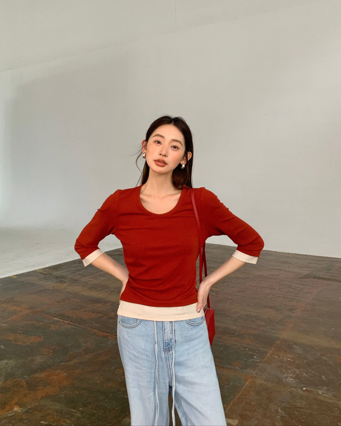 悠悠Ribbed Boat-Neck Mid-Sleeve Fitted Top