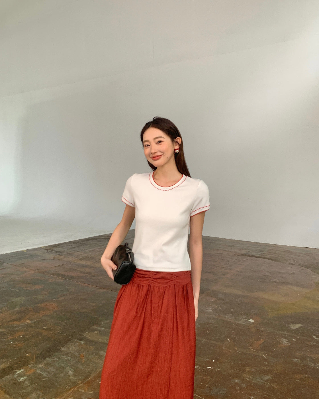 樱桃红Embroidered Stretch Short-Sleeve Tee