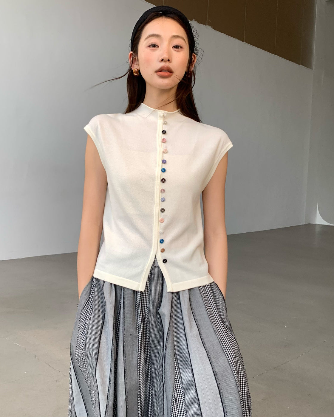 Summer thin knit top with elegant mock neck, slim fit and slimming T-shirt style