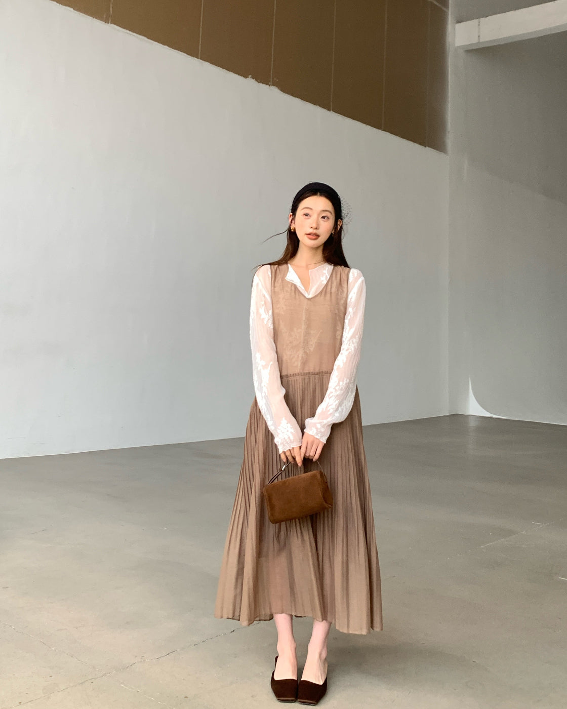 Reversible blouse, ultra-lightweight zero-burden dress
