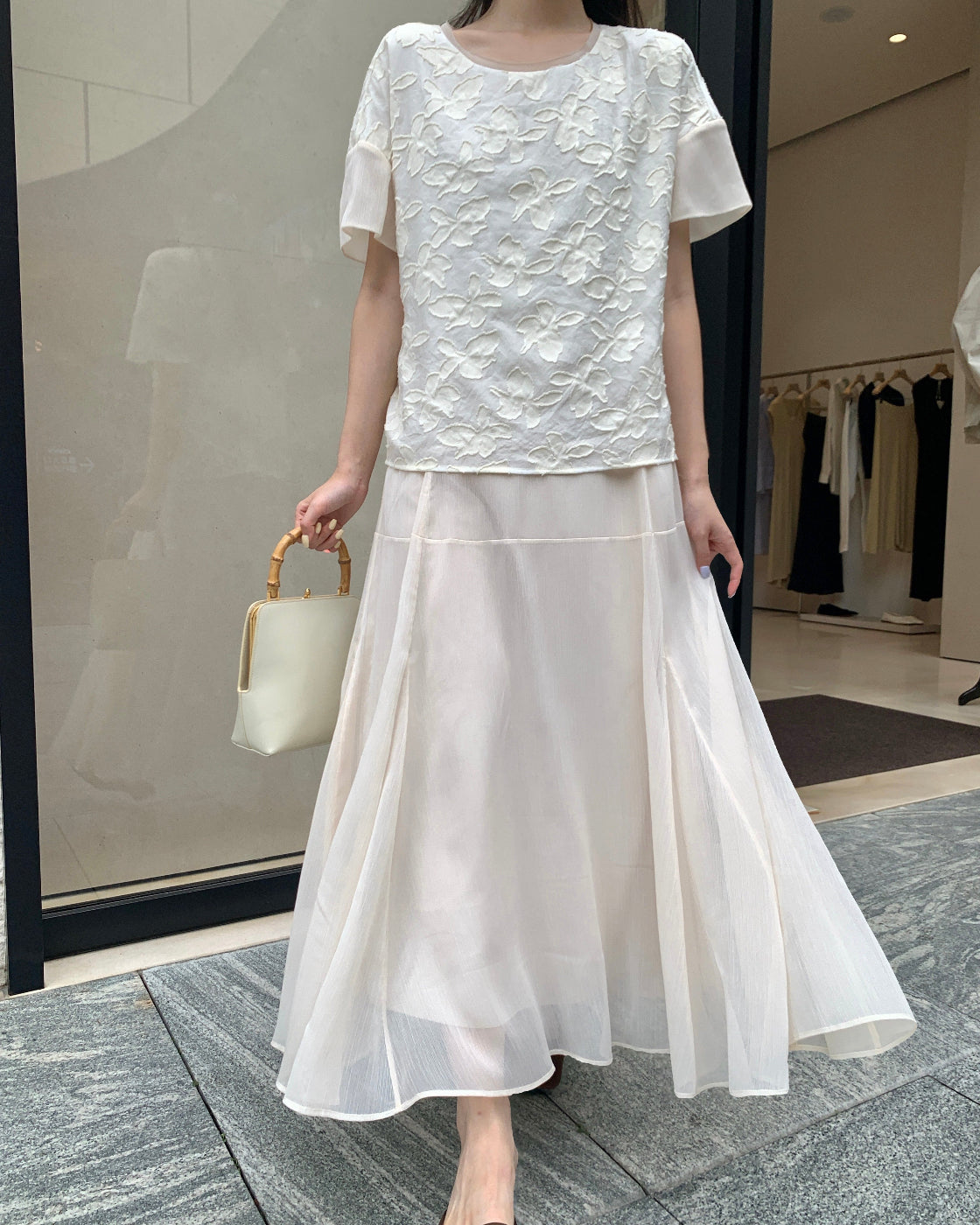 Faux two-piece elegant apricot heavy-work short-sleeve dress with adjustable waist