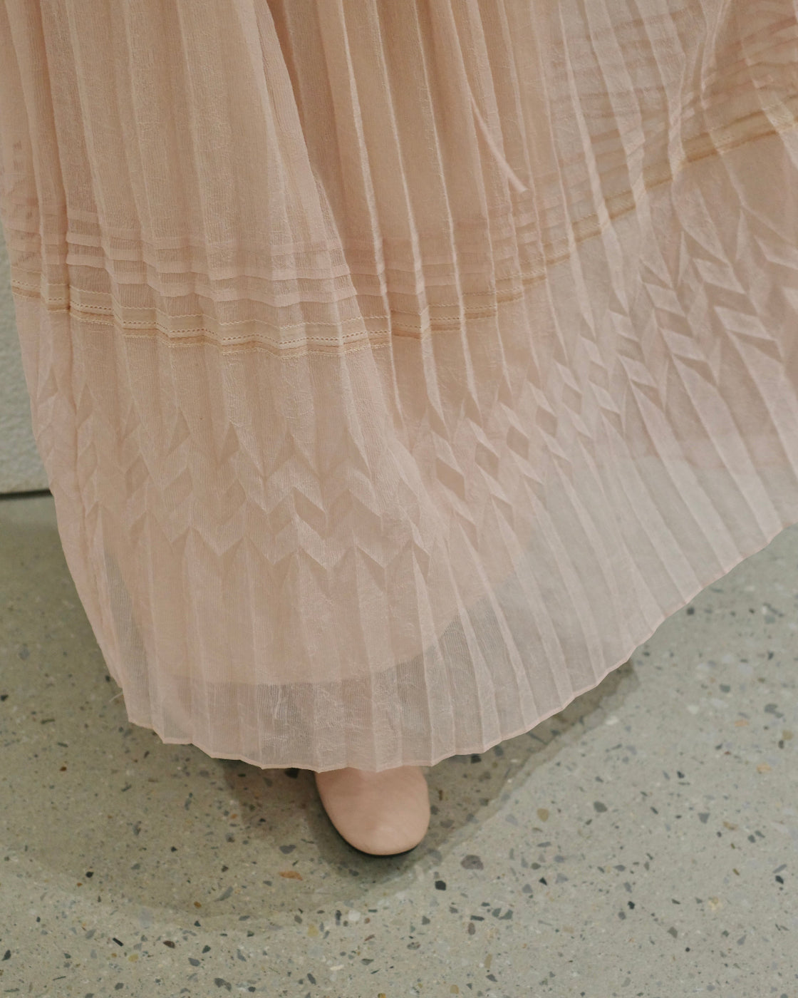 Spring-summer heavy-work pink elastic-waist skirt, flowing gentle elegant skirt