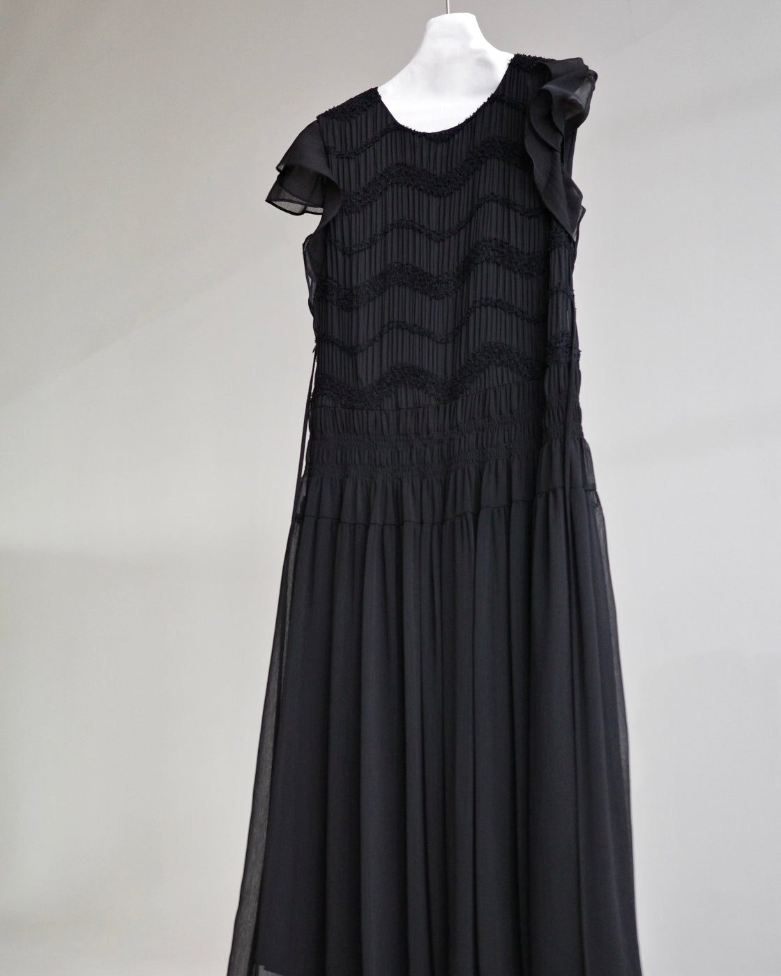 Premium designer heavy pleated short-sleeve elegant dress