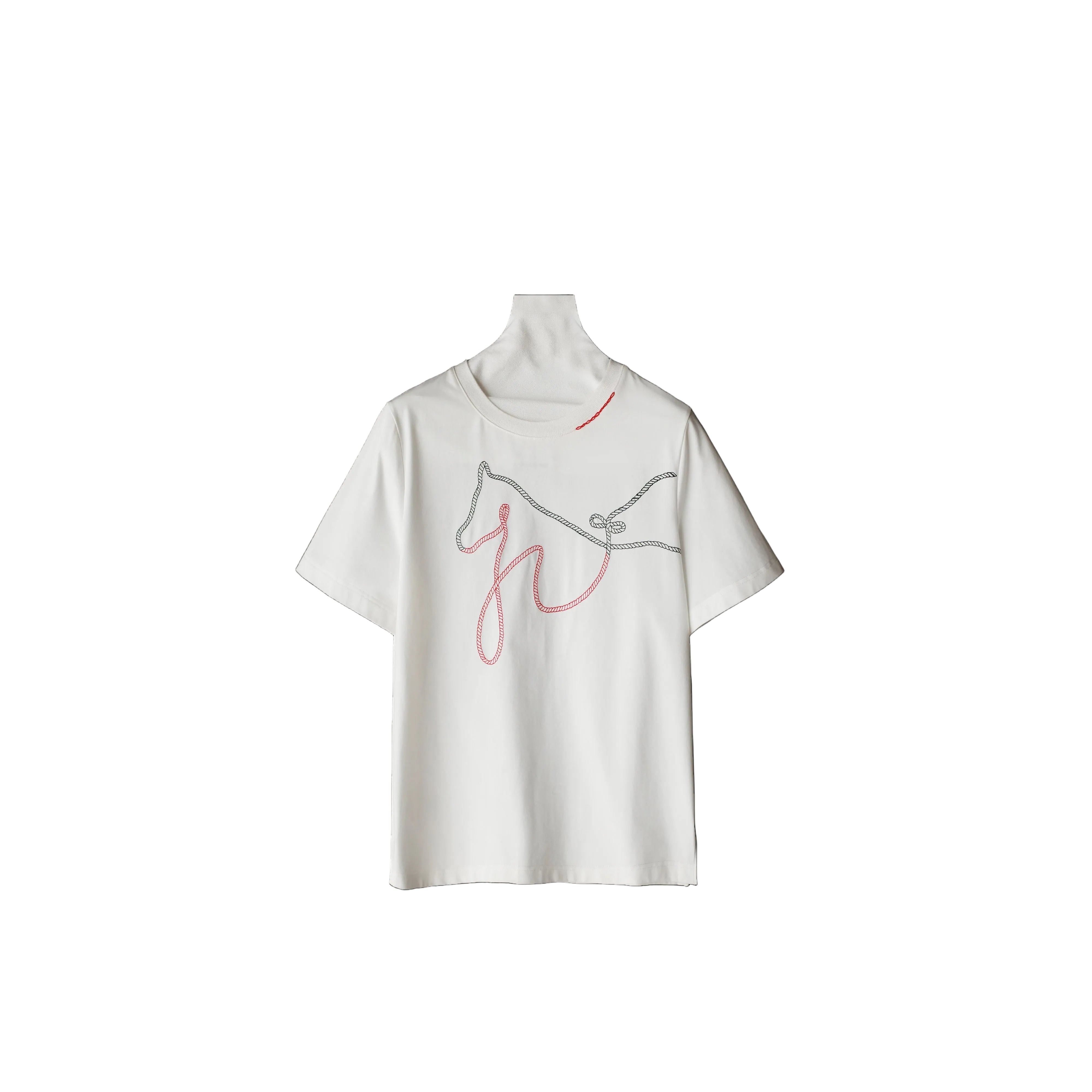 ハンドステッチ・アクセント & 構築的シルエット アートTシャツ