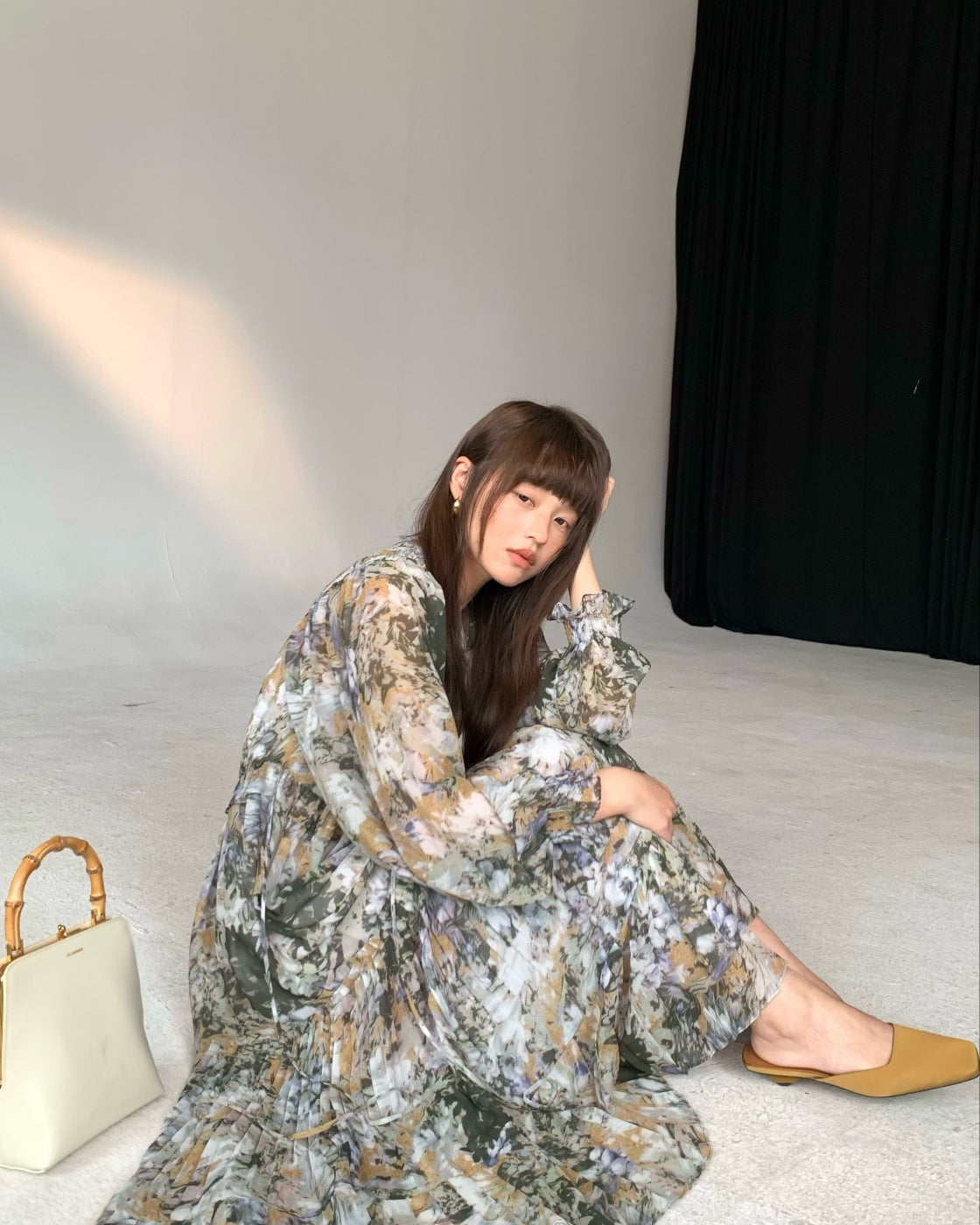 Heavyweight floral loose and laid-back Korean-style dress