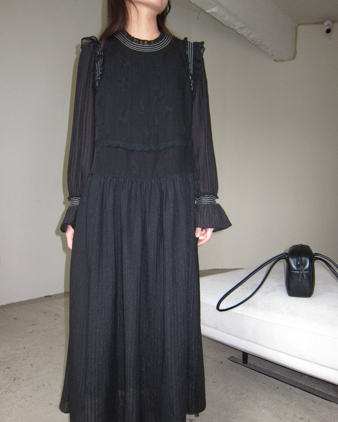 Hepburn-style elegant and slimming dress