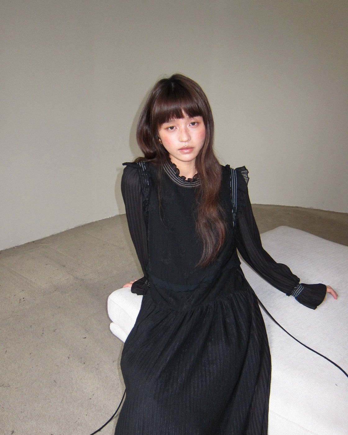 Hepburn-style elegant and slimming dress