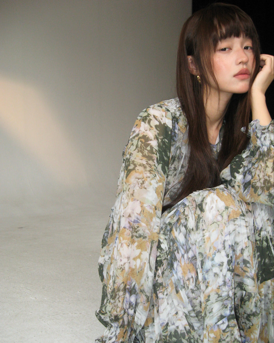 Heavyweight floral loose and laid-back Korean-style dress