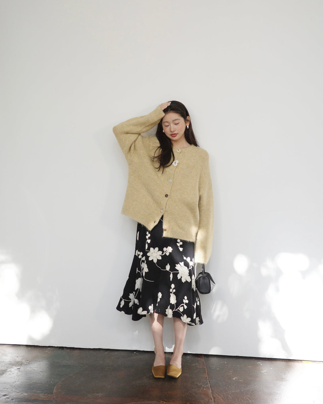 3Dフラワー刺繍 モヘアタッチ カーディガン