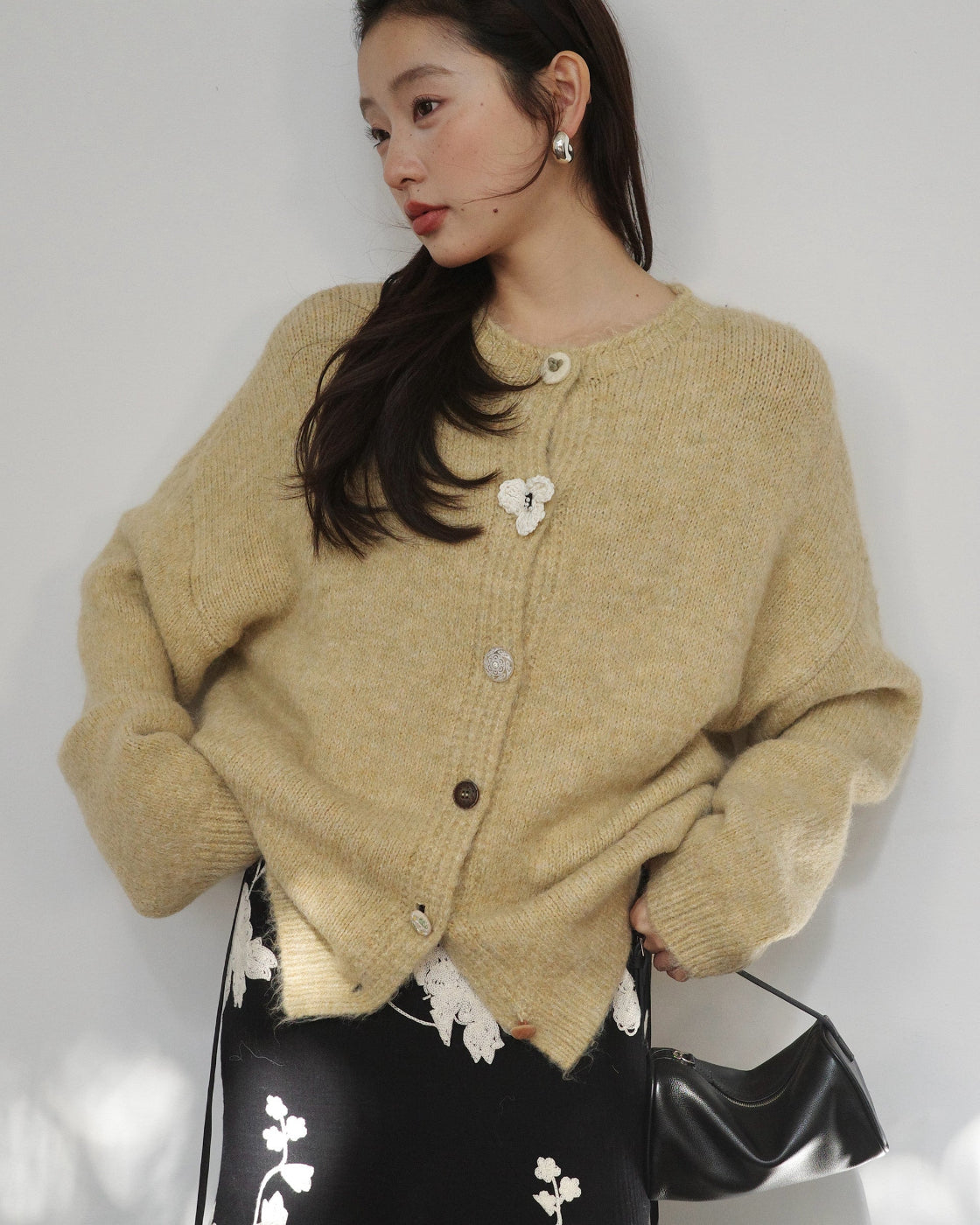 3Dフラワー刺繍 モヘアタッチ カーディガン