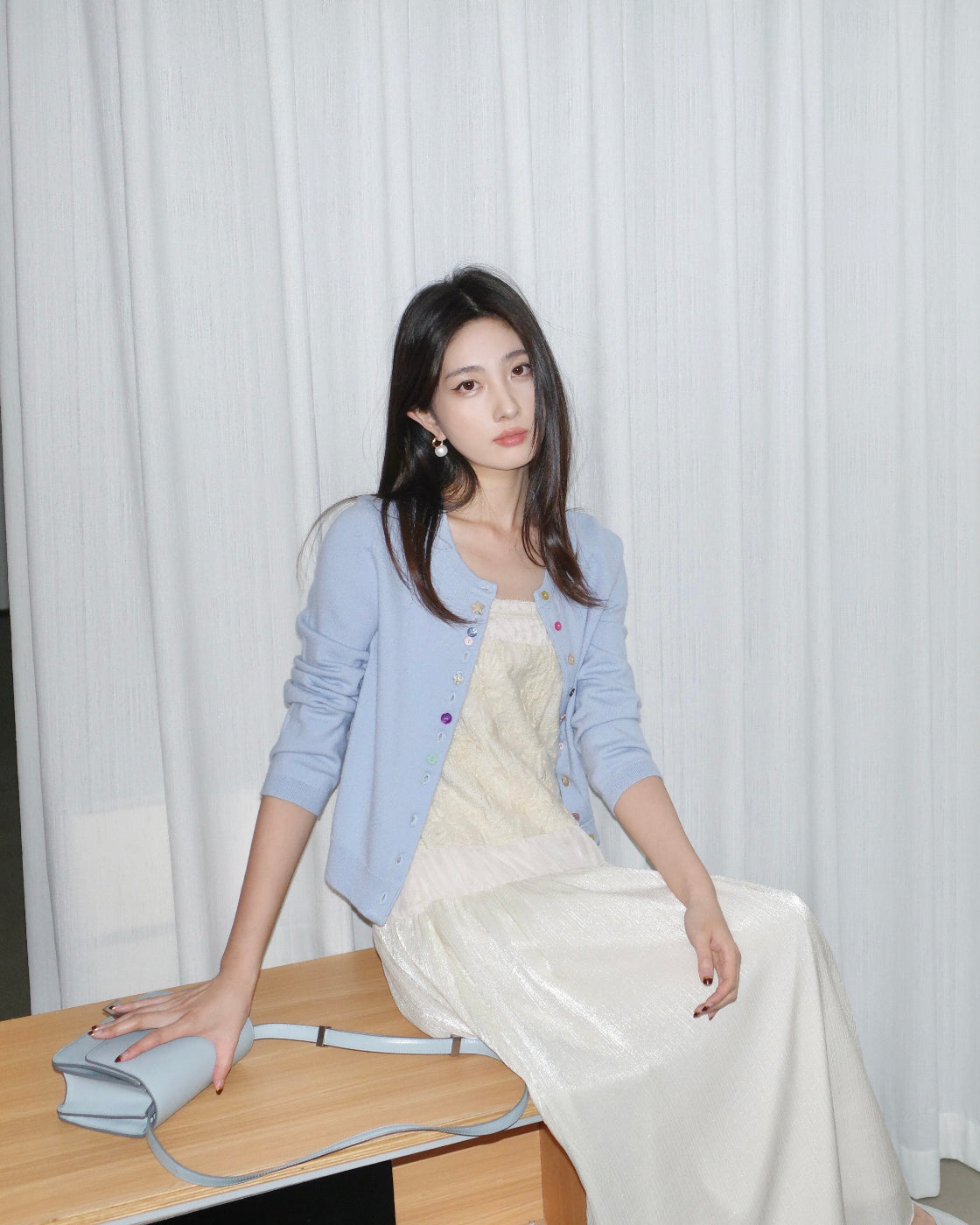 杜松茉莉Sleeveless Midi Dress with Laser-Cut Lace & Halter Tie