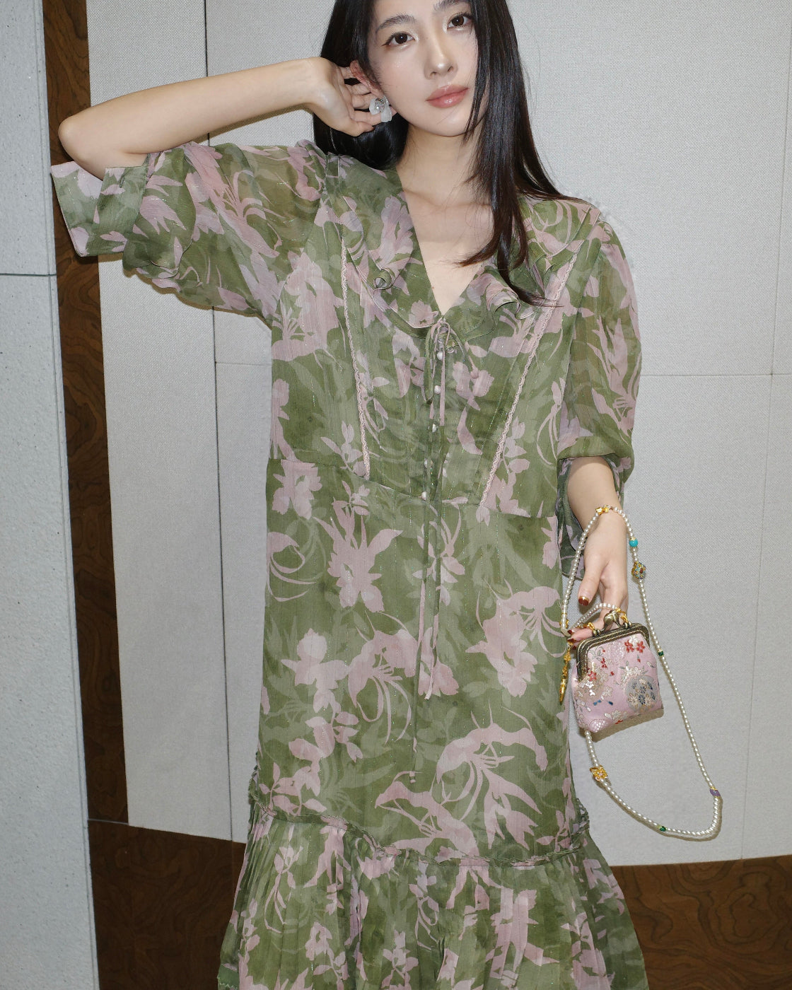 浓颜海棠Printed Long-Sleeve Midi Dress