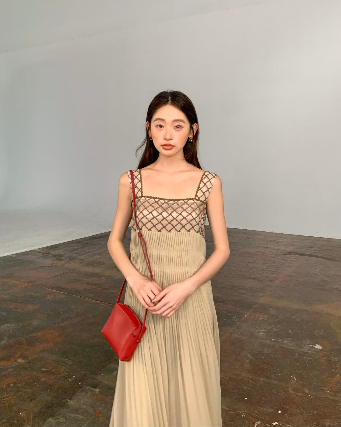 古董Flowy Midi Slip Dress with Lace Splice & Waist Belt