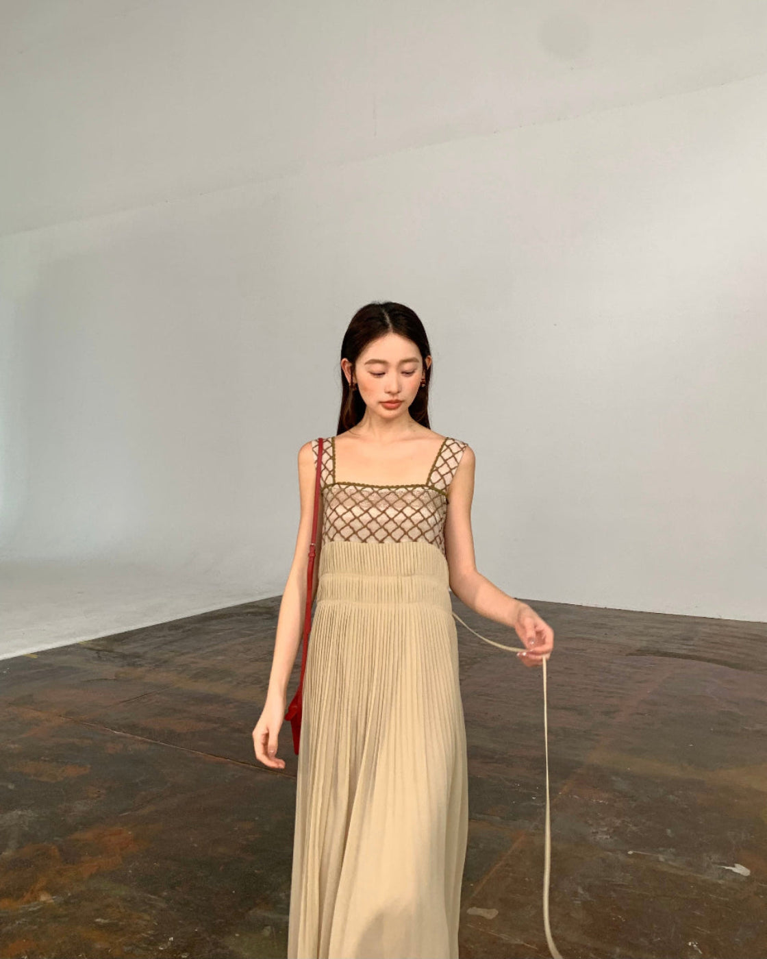 古董Flowy Midi Slip Dress with Lace Splice & Waist Belt