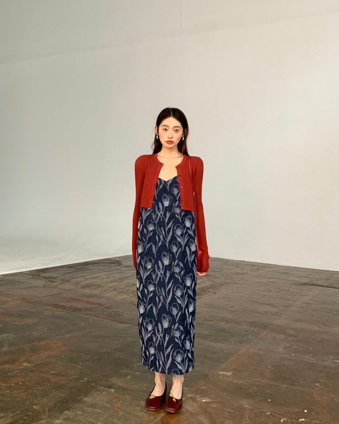 郁金香Jacquard Slip Dress with Adjustable Woven Straps