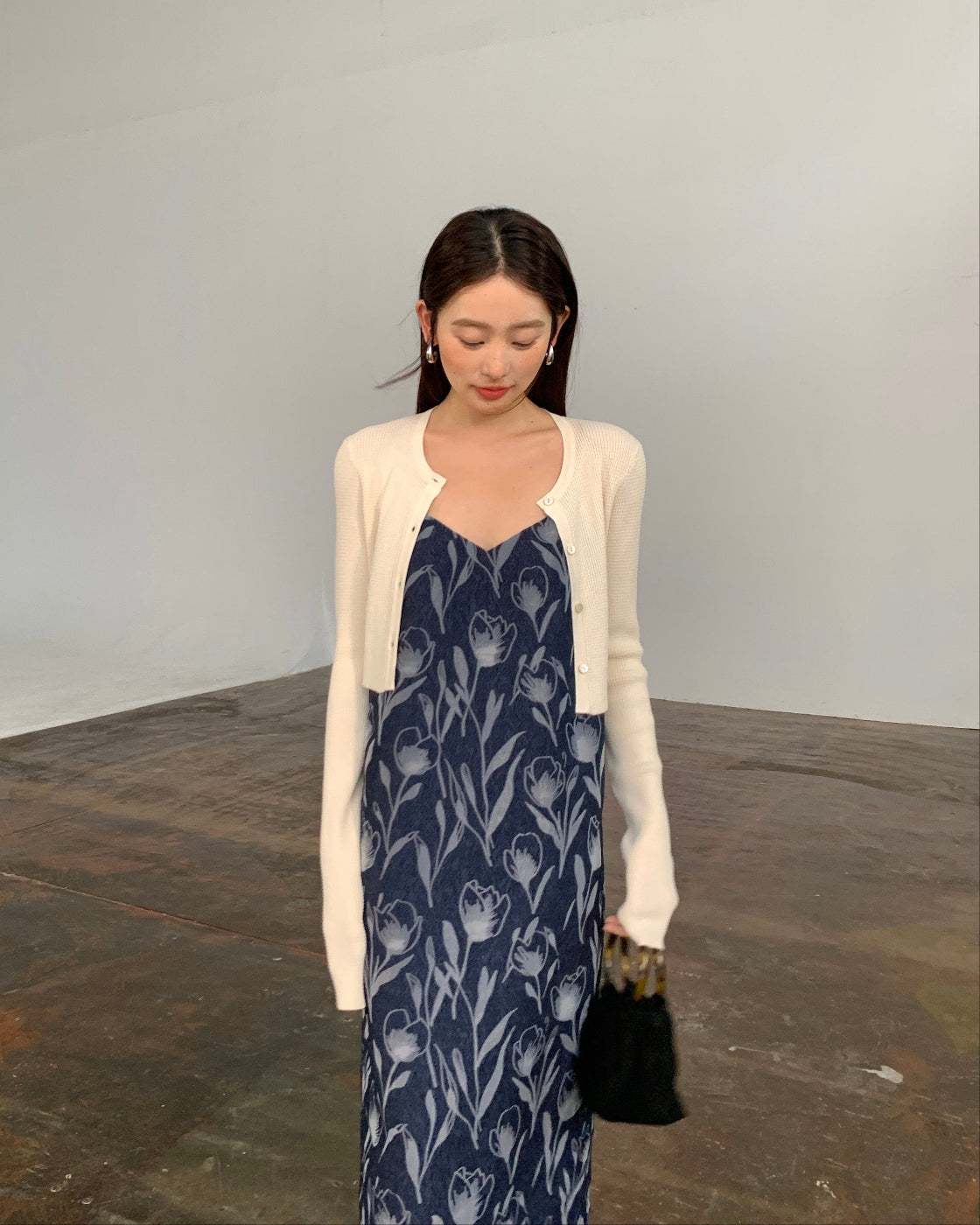 郁金香Jacquard Slip Dress with Adjustable Woven Straps