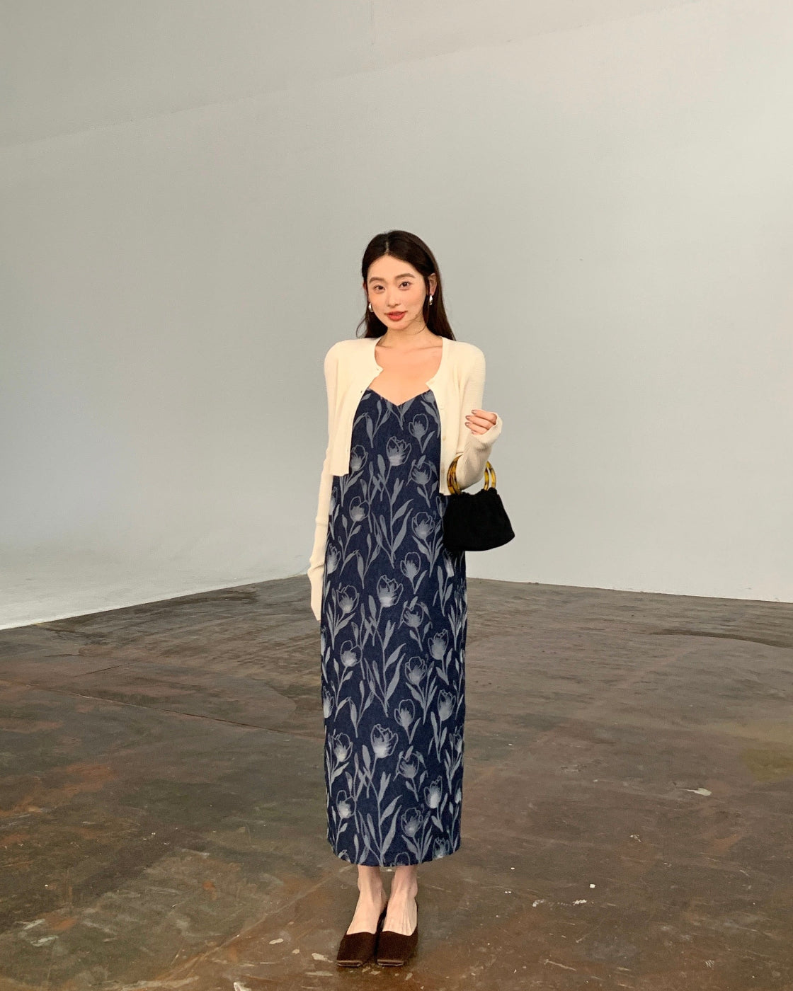 郁金香Jacquard Slip Dress with Adjustable Woven Straps