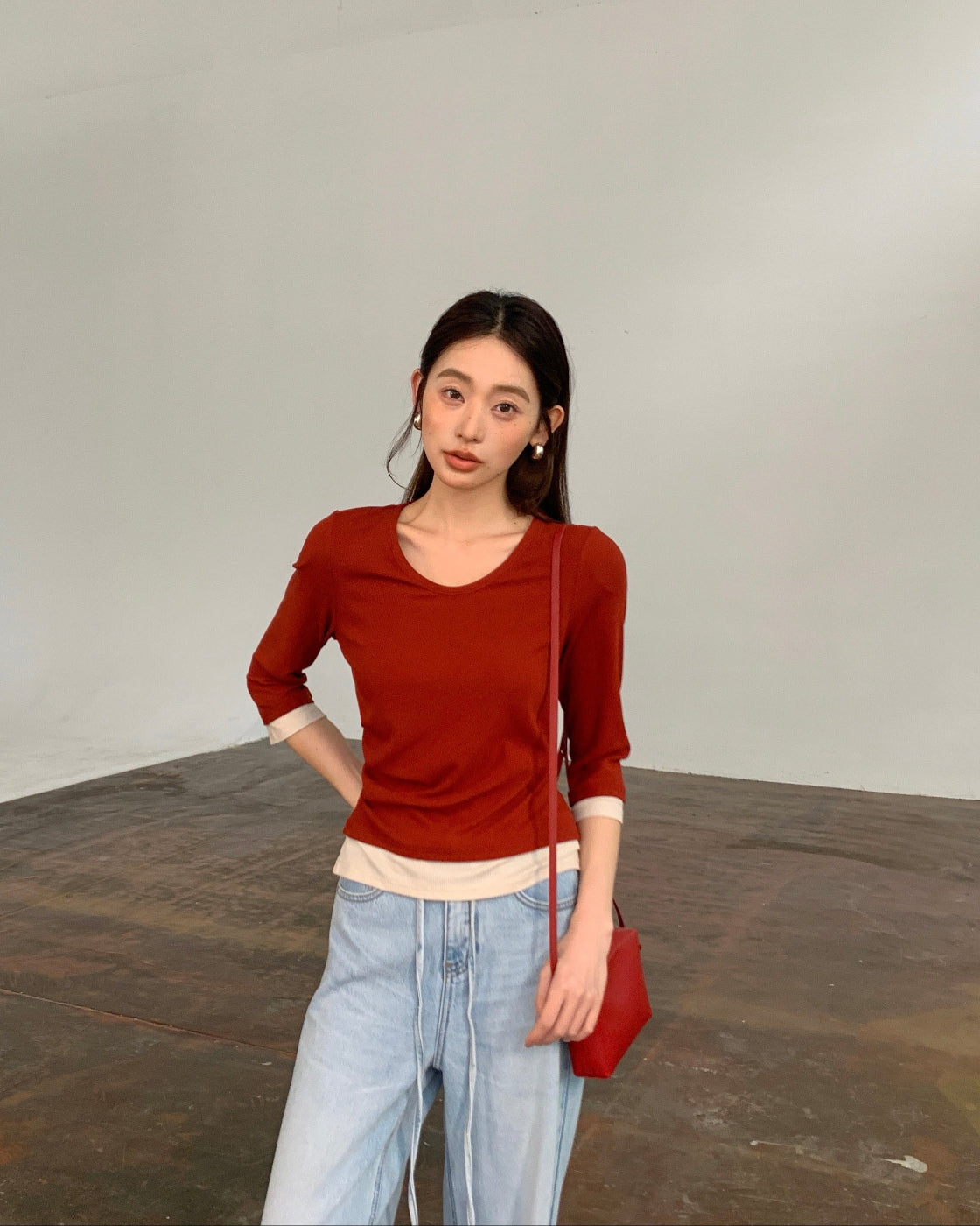 悠悠Ribbed Boat-Neck Mid-Sleeve Fitted Top