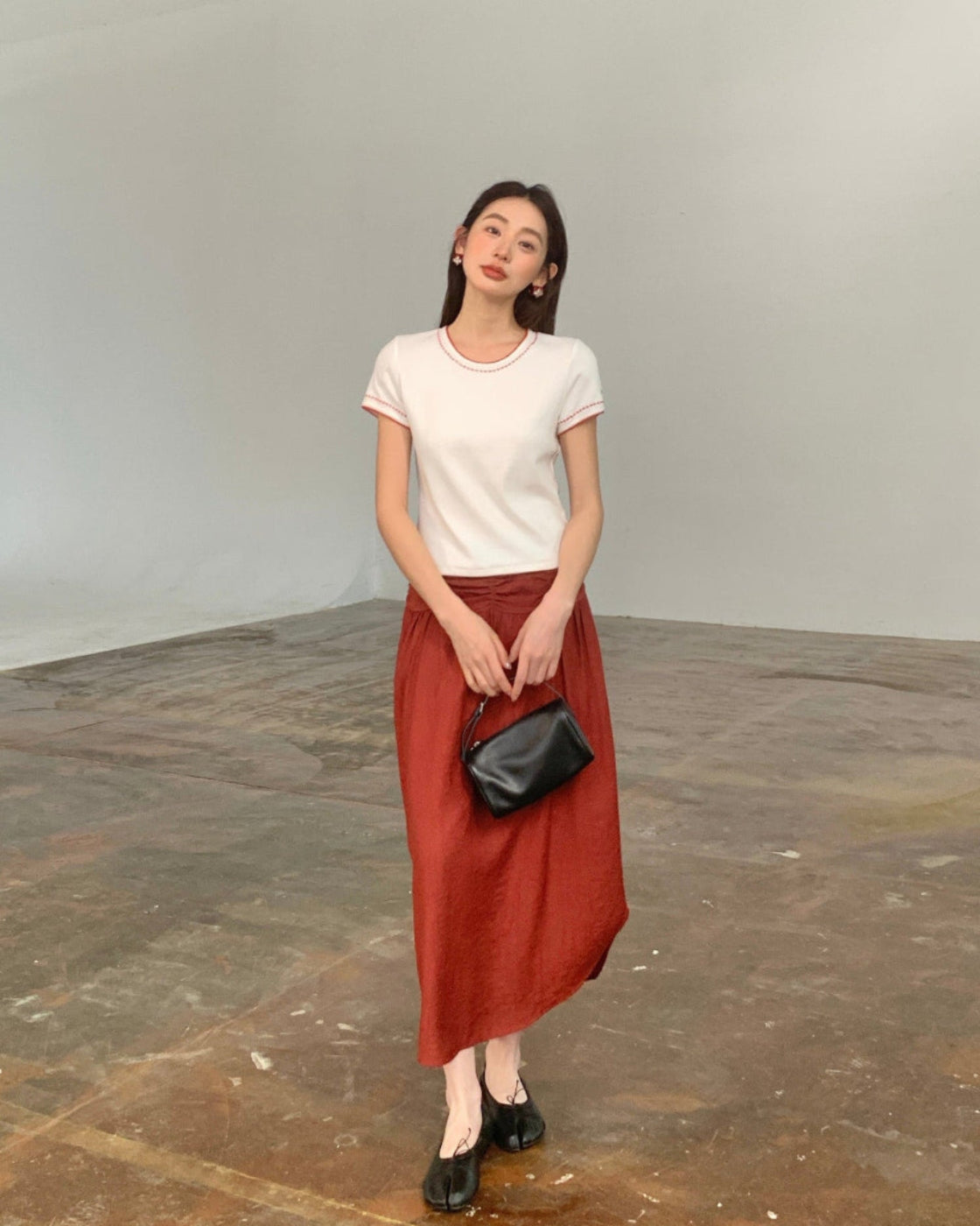 Textured Midi Skirt with Elastic Waist & Curved Slit