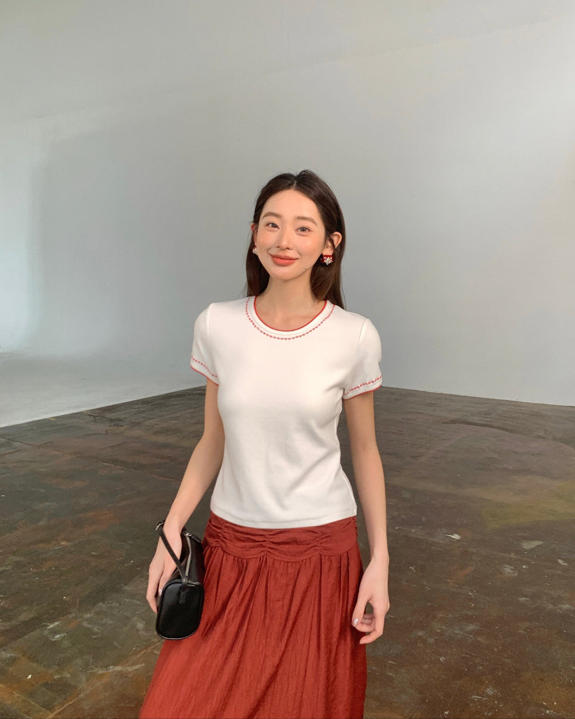 樱桃红Embroidered Stretch Short-Sleeve Tee