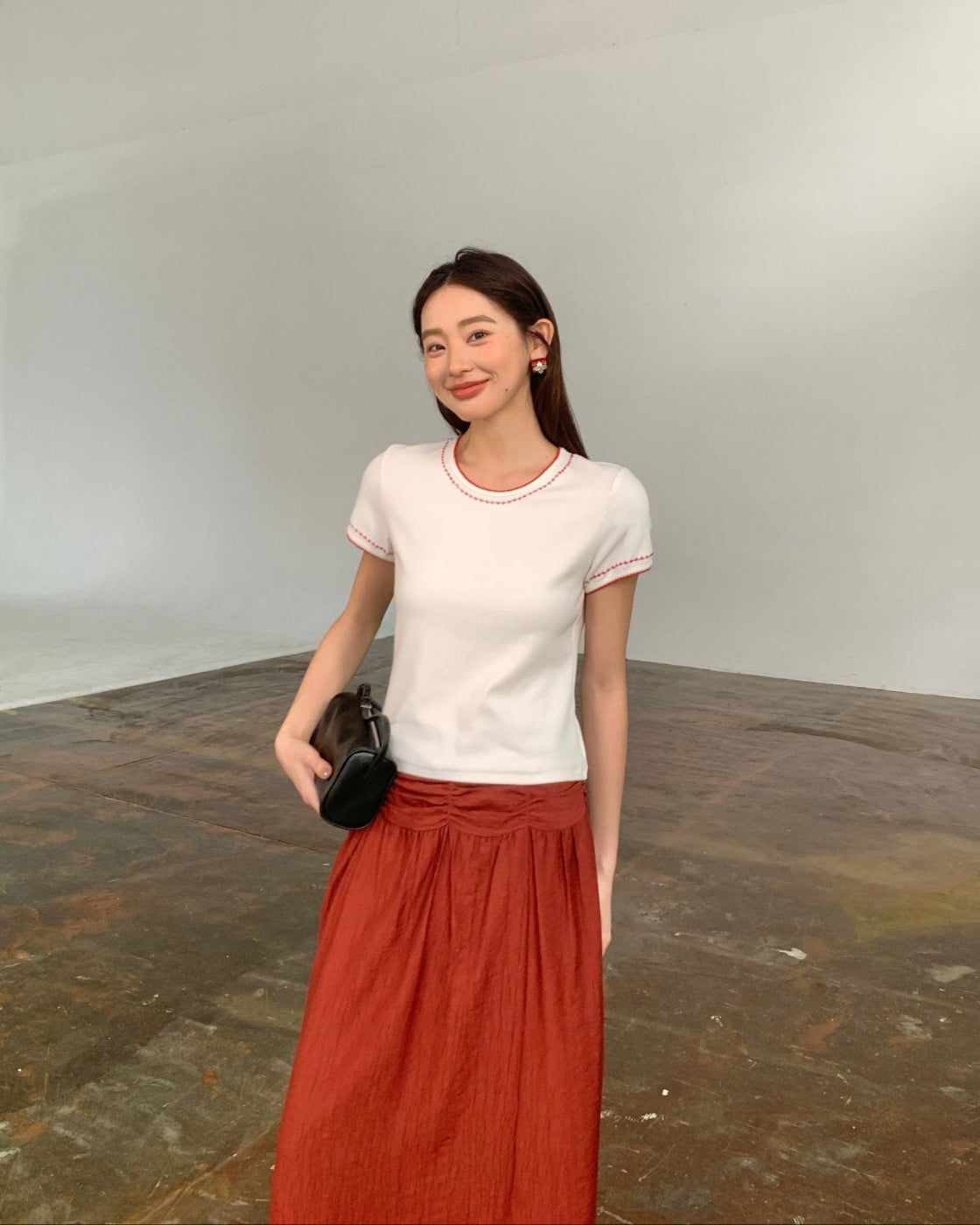 Textured Midi Skirt with Elastic Waist & Curved Slit