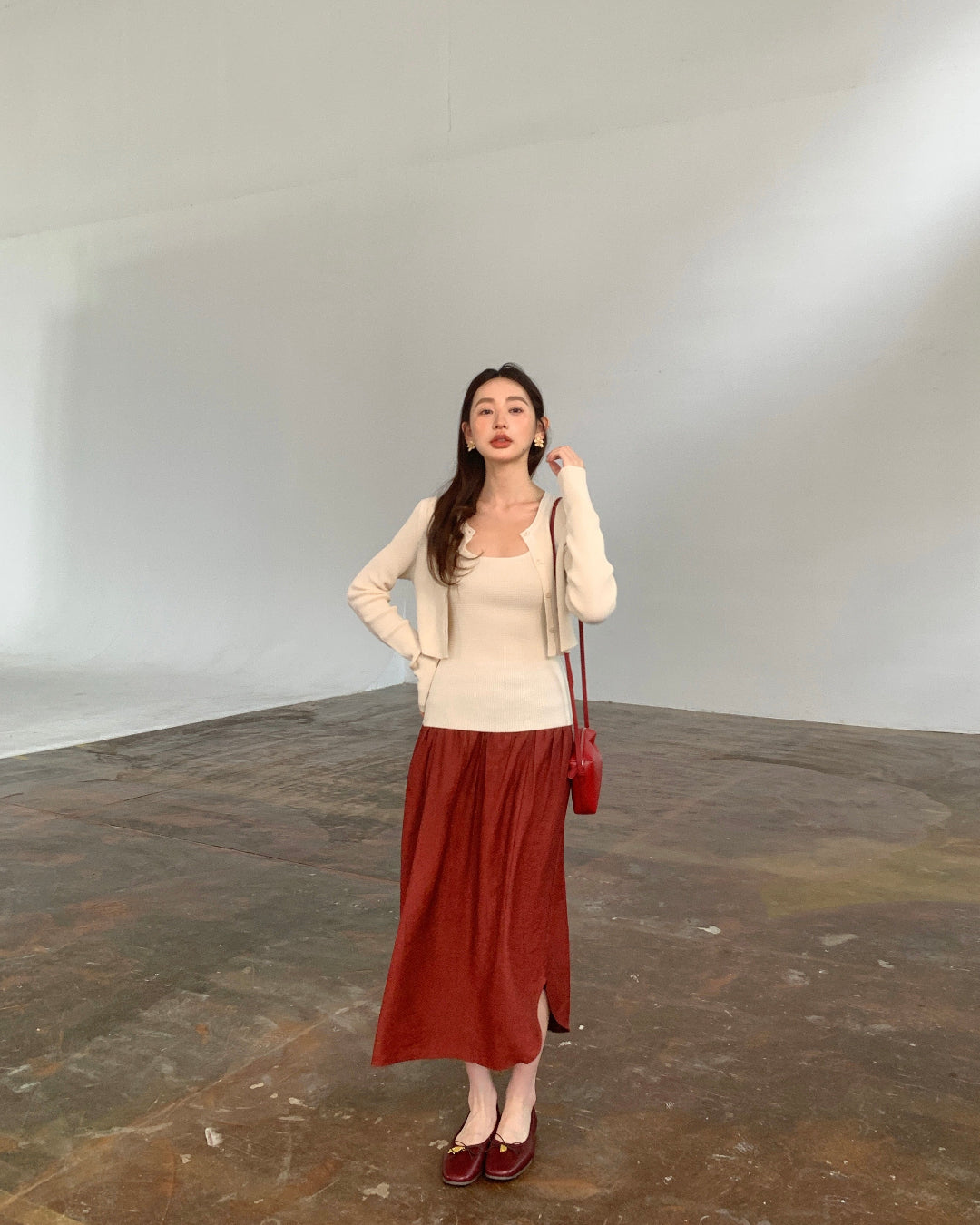 Textured Midi Skirt with Elastic Waist & Curved Slit