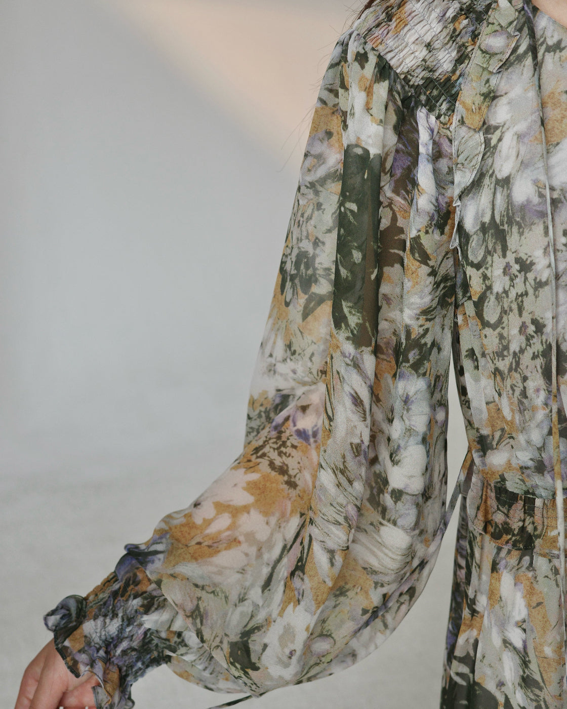 Heavyweight floral loose and laid-back Korean-style dress